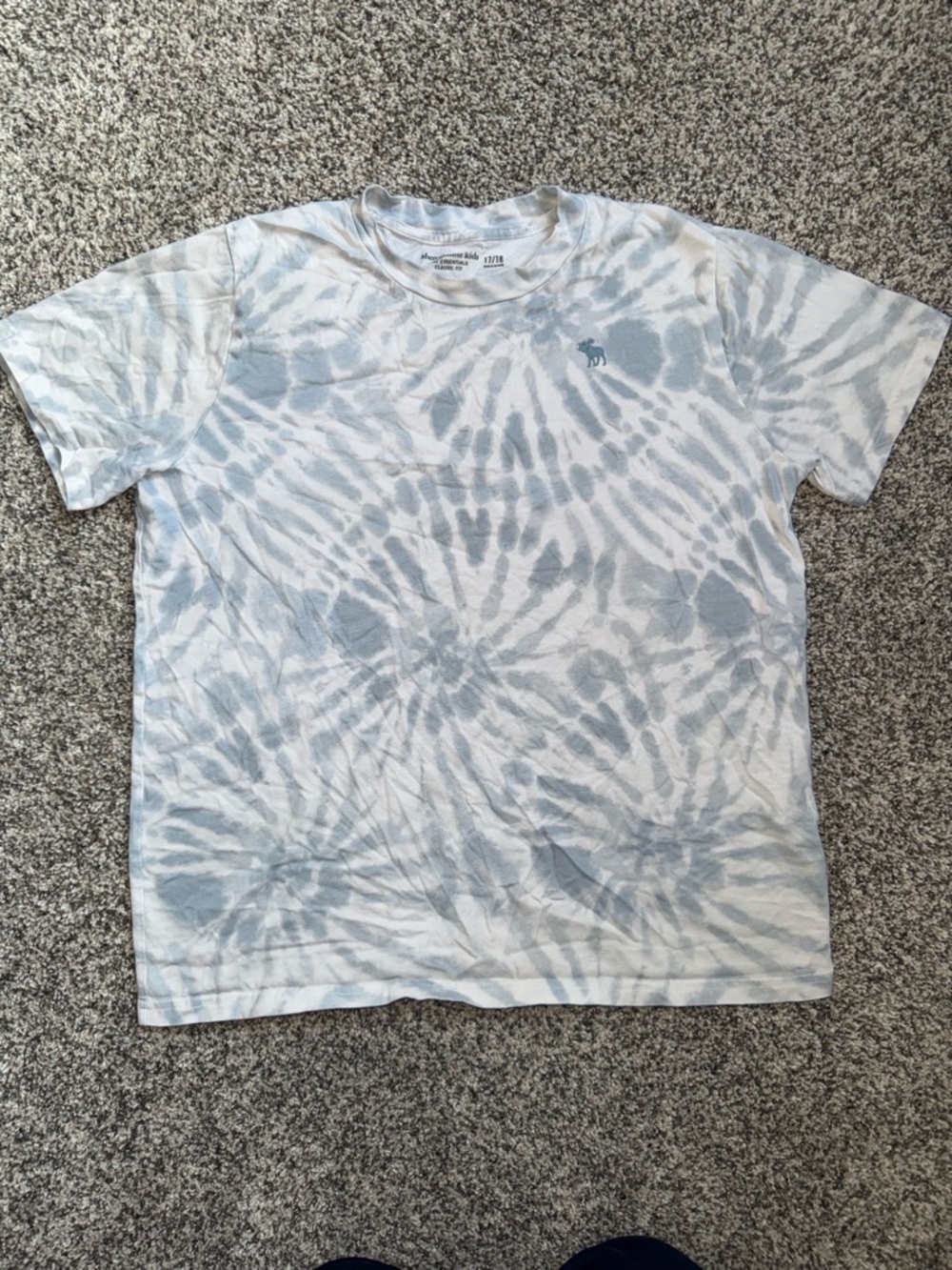 abercrombie kids Gray & White Tie-Dye Short Sleeve Tee